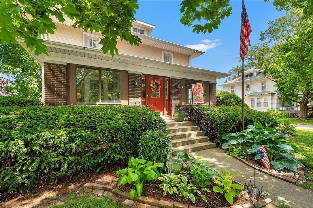148 E Morris St, Bement, IL 61813 Zillow