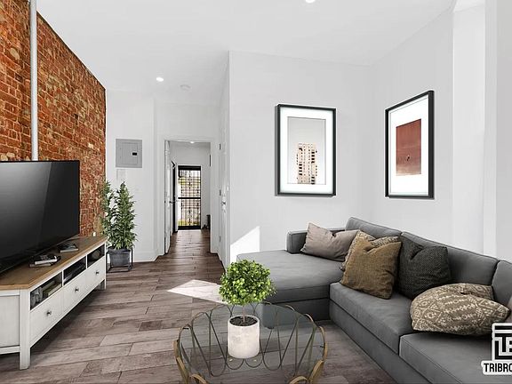 3rd image of 2108 2nd Ave #1F