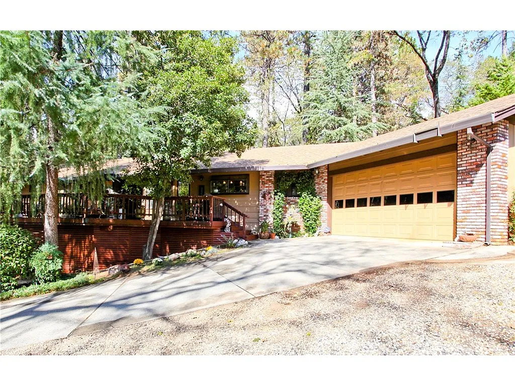 5662 Cathy Ln photo 1