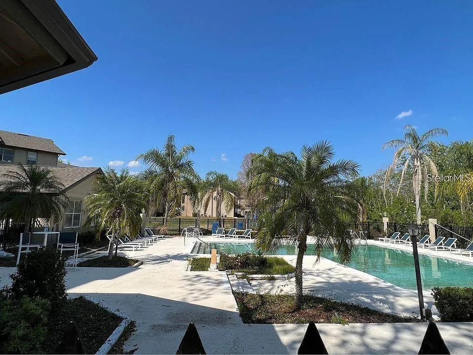 2 bed, 2.0 bath, 982 sqft, $1,450 — Photo 4