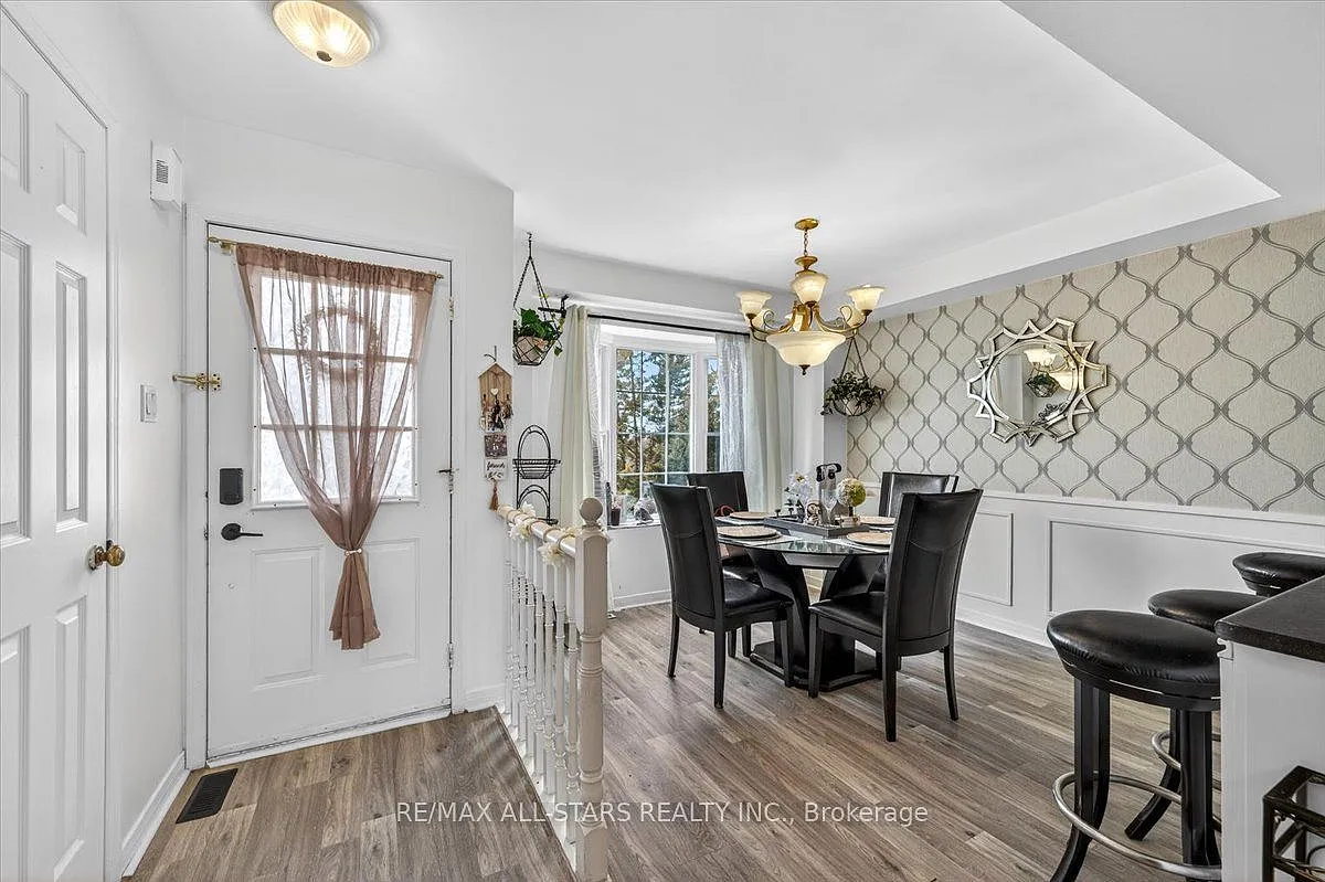3 bed, $2,500 — Photo 3