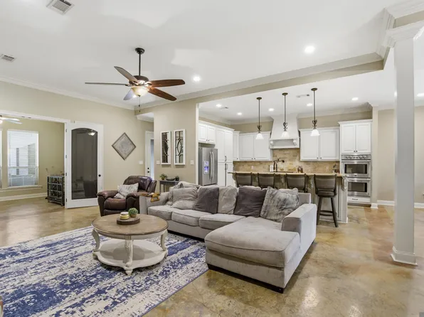 7735 Castello Rd, Ethel, LA 70730