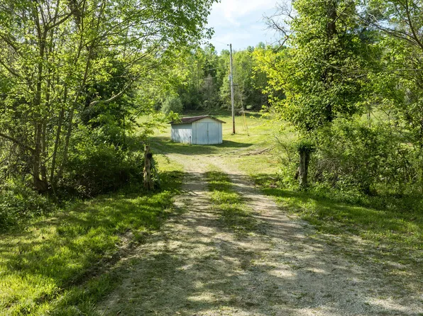 101 Irvin Phelps Rd, Somerset, KY 42501