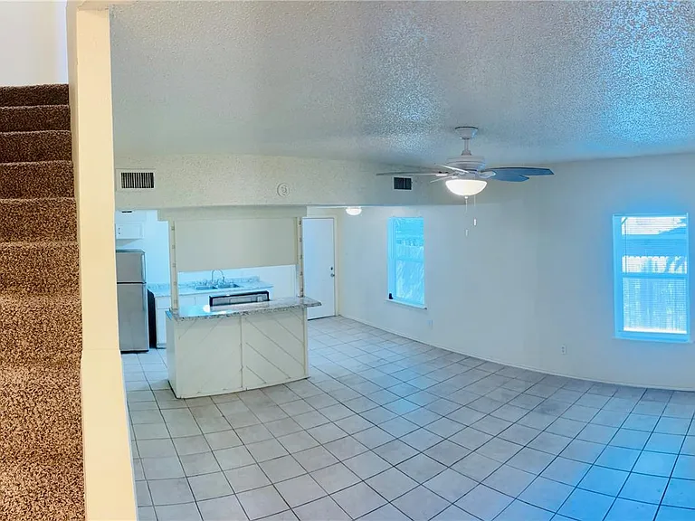 1206 Tartan Ln #B — Photo 16