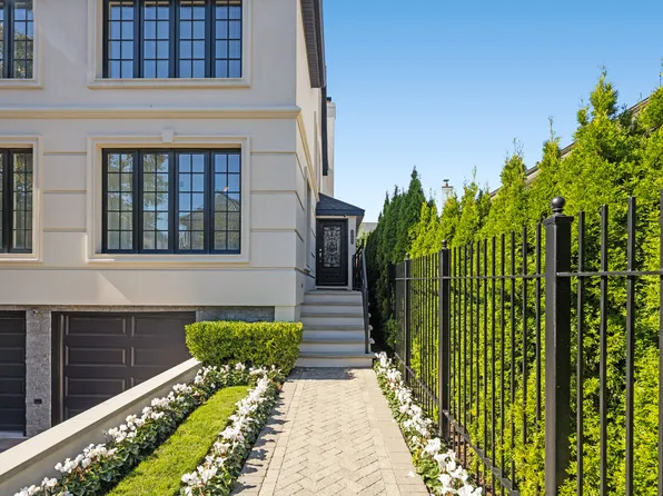 8008 Harbor View Terrace image 12 of 30