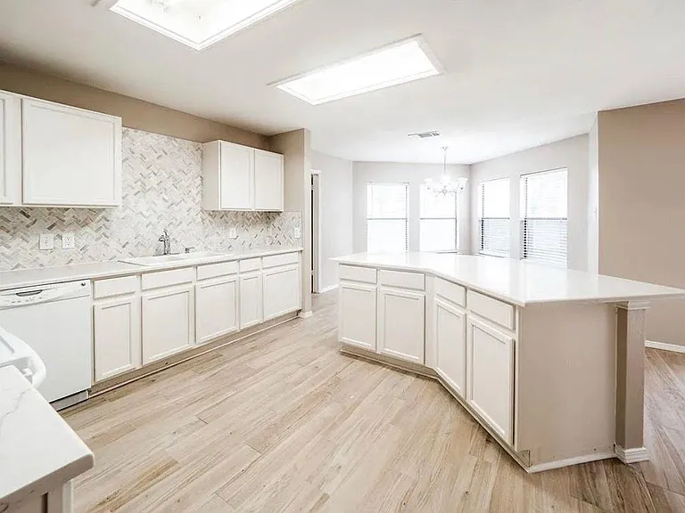 1173 Forest Bluff Trl — Photo 8