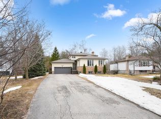 2209 Spring St, Innisfil, ON L9S 2B6