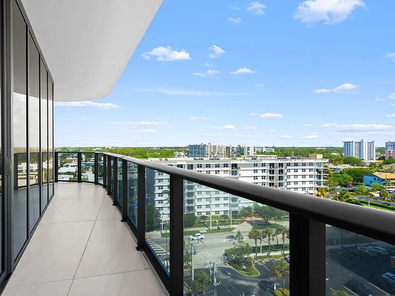 900 N Ocean Blvd #906 — Photo 35