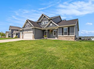 7451 Ridgeline Dr, Zeeland, MI 49464