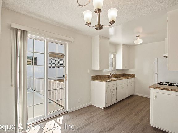 2nd image of 529 Montana Ave APT 10