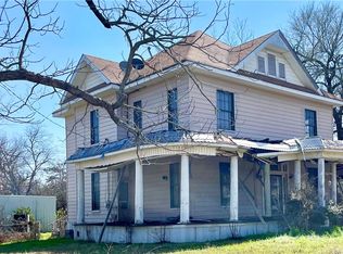 1014 E McLennan Ave, Mart, TX 76664
