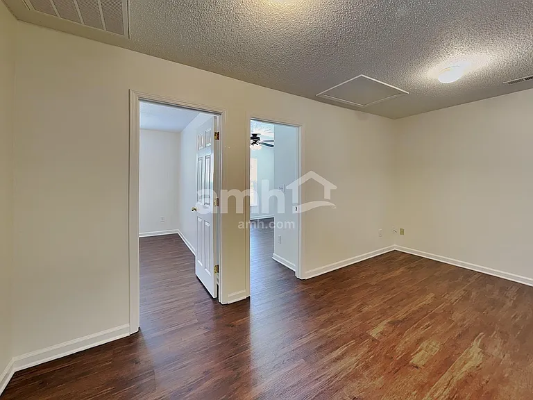 1079 Chapel Creek Rd SW — Photo 11