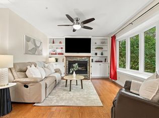 38 Lyle Pl, Kitchener, ON N2B 2J6