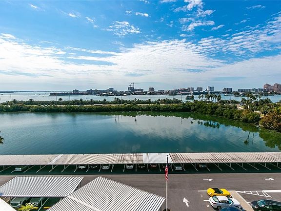 5th image of 31 Island Way #607