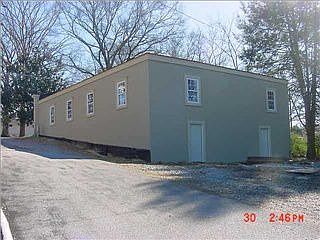 2nd image of 2719 Hickory Valley Rd