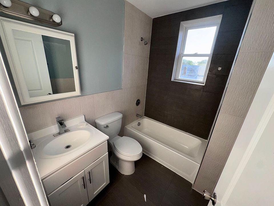 2nd image of 175 Munn Ave #303A
