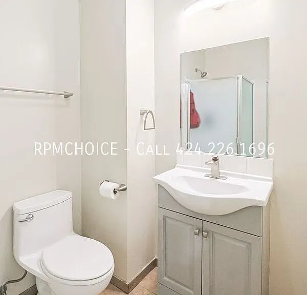 910 W 23rd St #2 — Photo 22