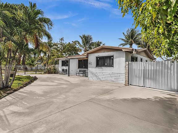 3rd image of 14902 SW 297th Ter