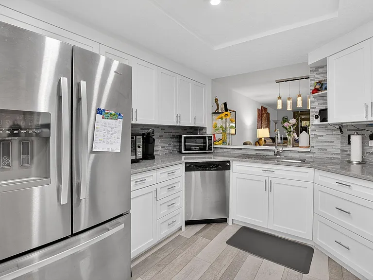 7254 Clunie Pl #15002 — Photo 9