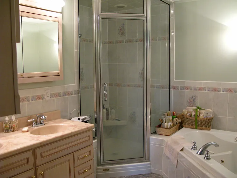 392 Hallowood Dr — Photo 27