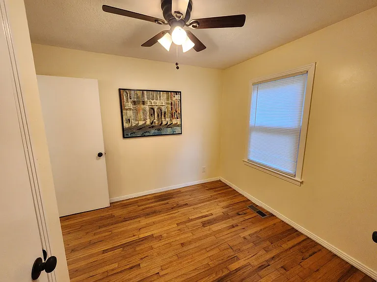 917 SW Watson Ave — Photo 23