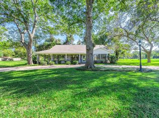 6717 S F Austin, Jones Creek, TX 77541