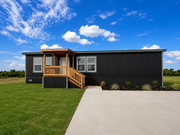 81 Rock Creek Dr #81, Crowley, TX 76036
