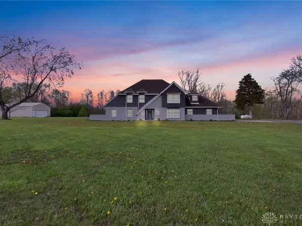 3290 Seven Oaks Dr, Laura, OH 45337