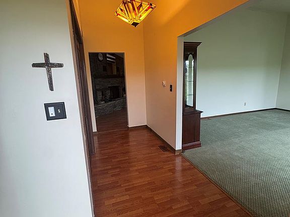 2nd image of 270 BROWNS RUN ROAD
