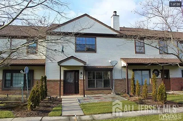 1363 Thomas Ave photo 1