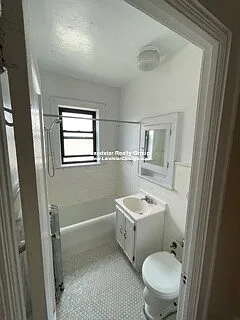 4519 N Paulina St #3A — Photo 9
