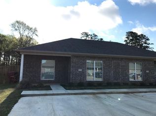 103 Velvin Dr #B, Hallsville, TX 75650