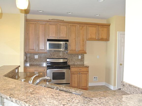 2nd image of 42 Golden Eye Ln