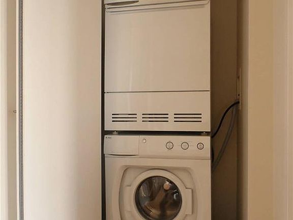 5th image of 125 W 31st St APT 55F