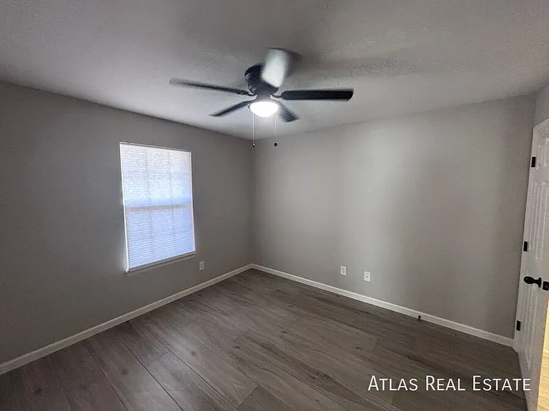 5712 W Asbury Pl #B-104 — Photo 4