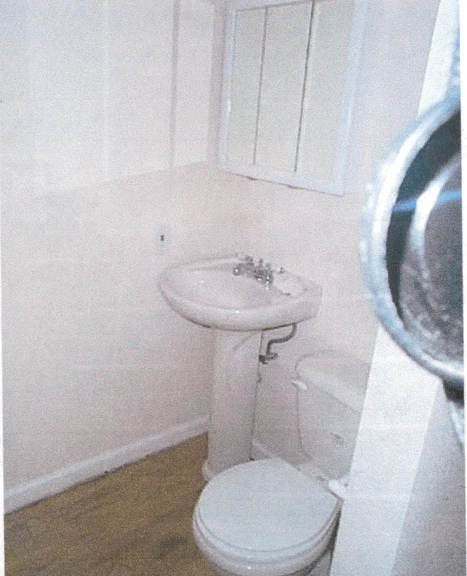 Studio, 450 sqft, $1,275 — Photo 2