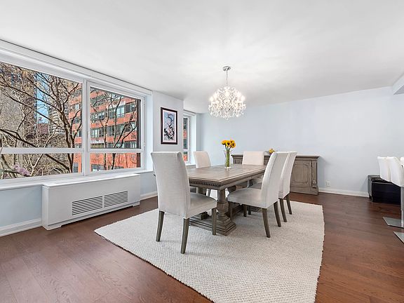 4th image of 200 E 94th St APT 317