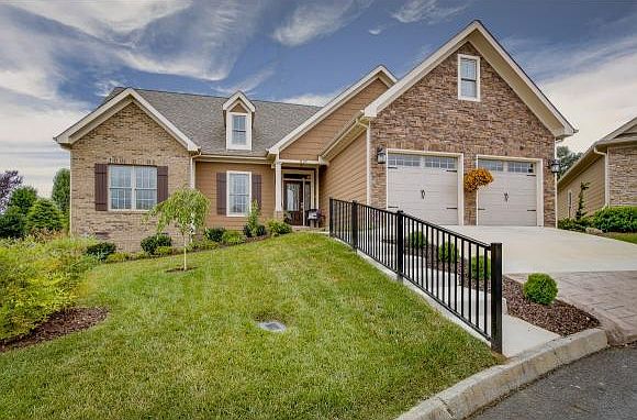 1st image of 1407 Wimbledon Ct