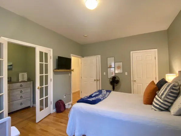 15 Aspinwall Ave, Brookline, MA