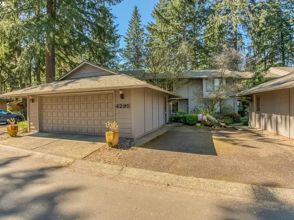 4295 Woodside Cir, Lake Oswego, OR 97035