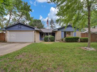 405 W Briarcliff Rd, Bolingbrook, IL 60440
