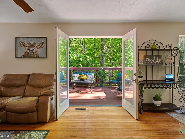 5 Lee Ct — Photo 43