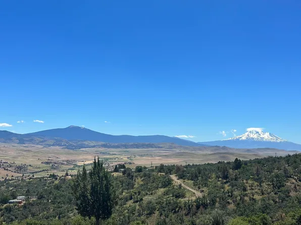 3625 Black Mountain Rd, Montague, CA 96064