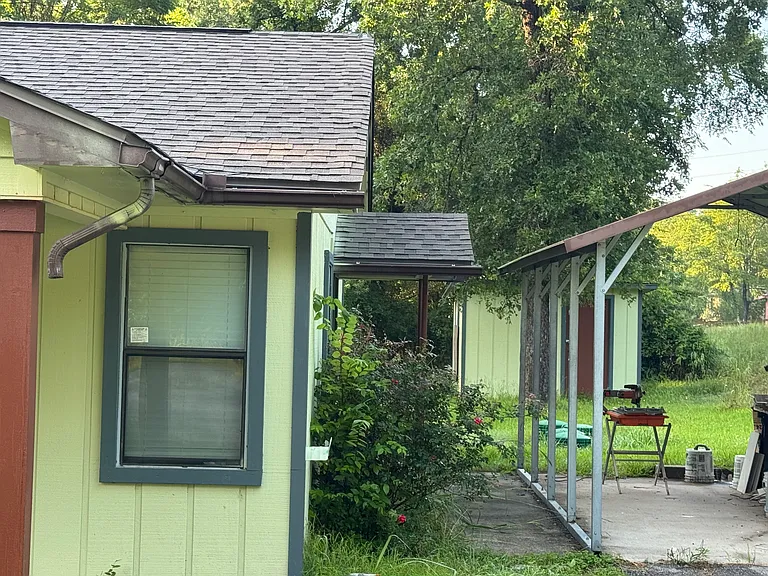 32 Woelfley Ln — Photo 2