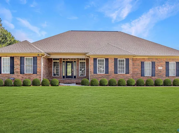 119 Ada Dr SE, Owens Cross Roads, AL 35763