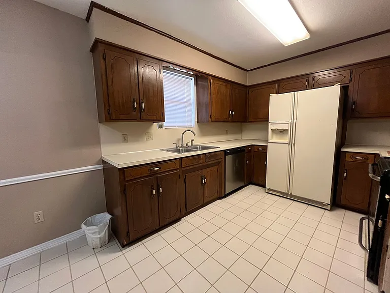 3321 Colquitt Rd — Photo 10