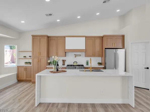 1110 Winter Storm Dr, Henderson, NV 89052