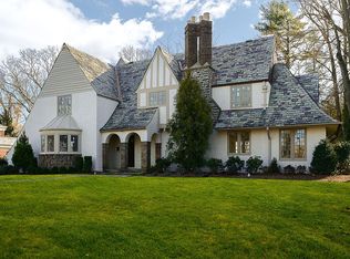 237 Overlook Rd, New Rochelle, NY 10804