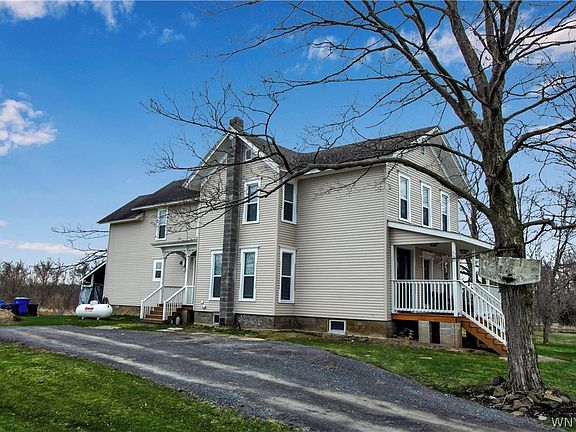 3rd image of 1359 Transit Rd