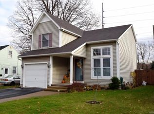 392 Bennington Dr, Rochester, NY 14616